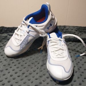 NWOB Under Armour Glyde MT (Art.3024328-101) Softball Cleats - Size 7.5